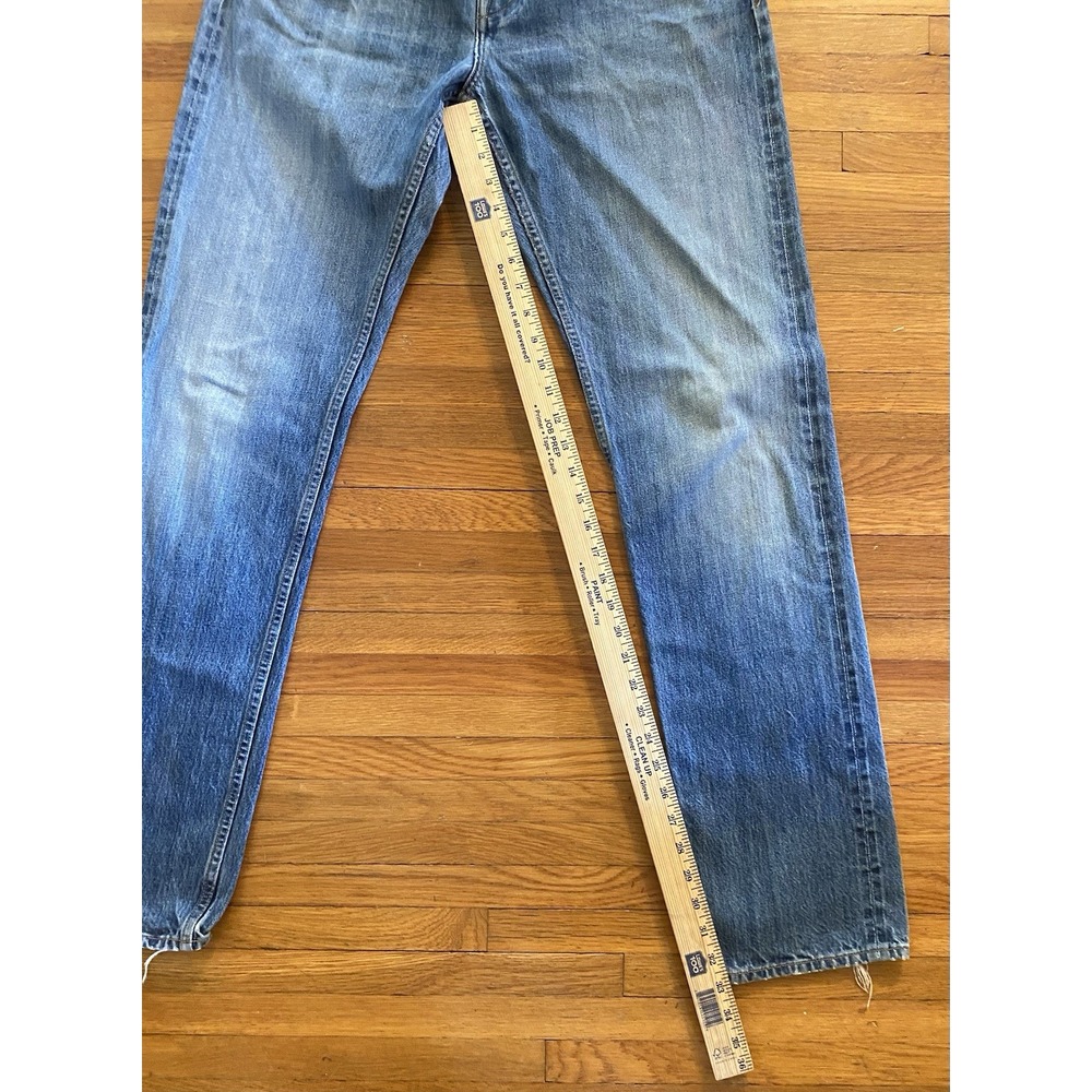 VINCE. Jeans Mens 32x33 Medium Wash USA Made Straight Button Fly Distressed - Picture 8 of 14